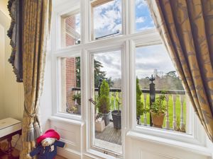 Dining room balcony - click for photo gallery